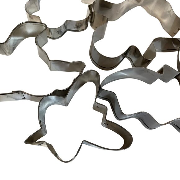 Celebrate It Metal Cookie Cutter Baking Set getting pieces - Picture 8 of 10